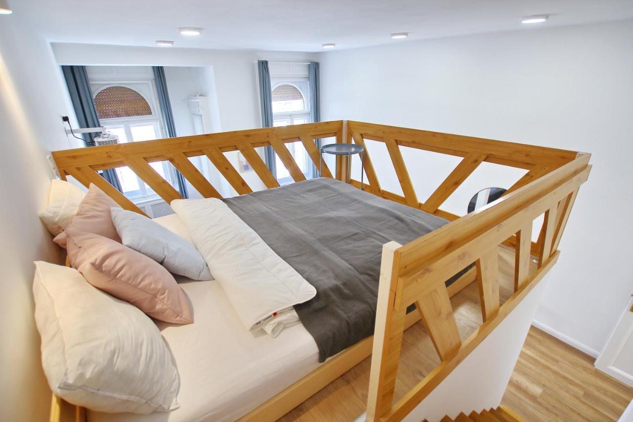 Pau Stylish In The Heart Of Apartment Budapest